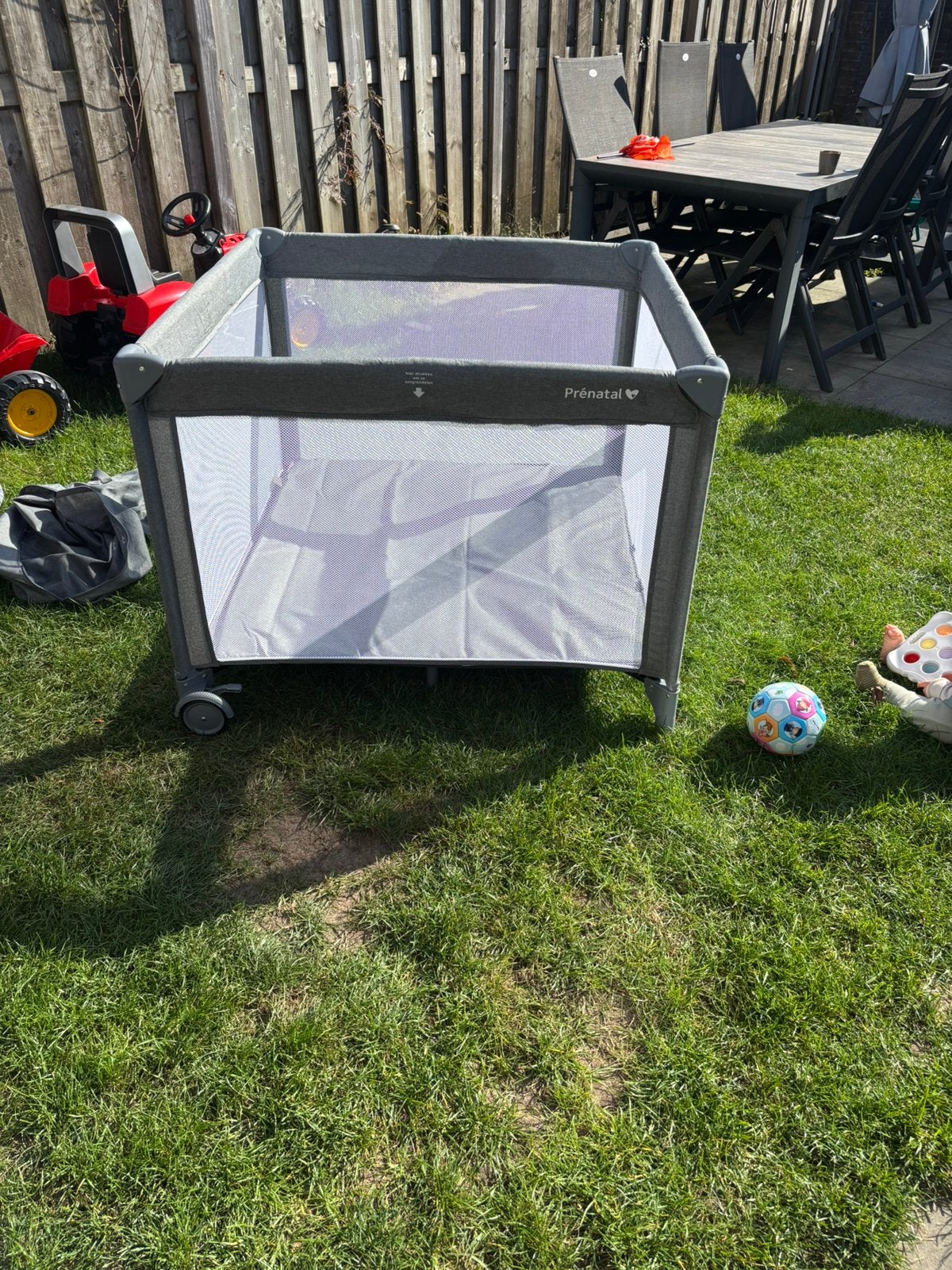 Prénatal box/ camping bed, Ophalen, Zo goed als nieuw