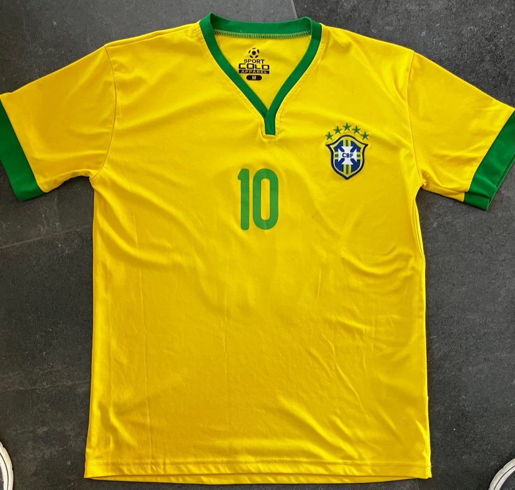M8 voetbal spullen 3 shirts +1 kussen €15 ook los te koop, Ophalen of Verzenden, Zo goed als nieuw, Shirt