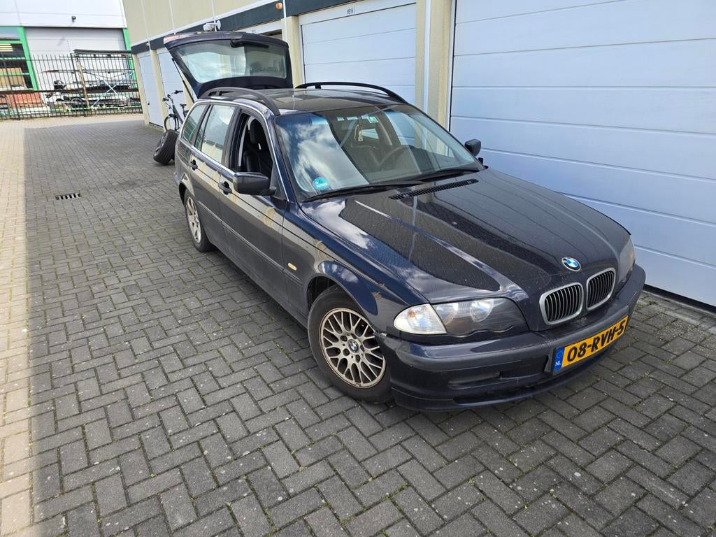 Bmw 318i., Ophalen, BMW