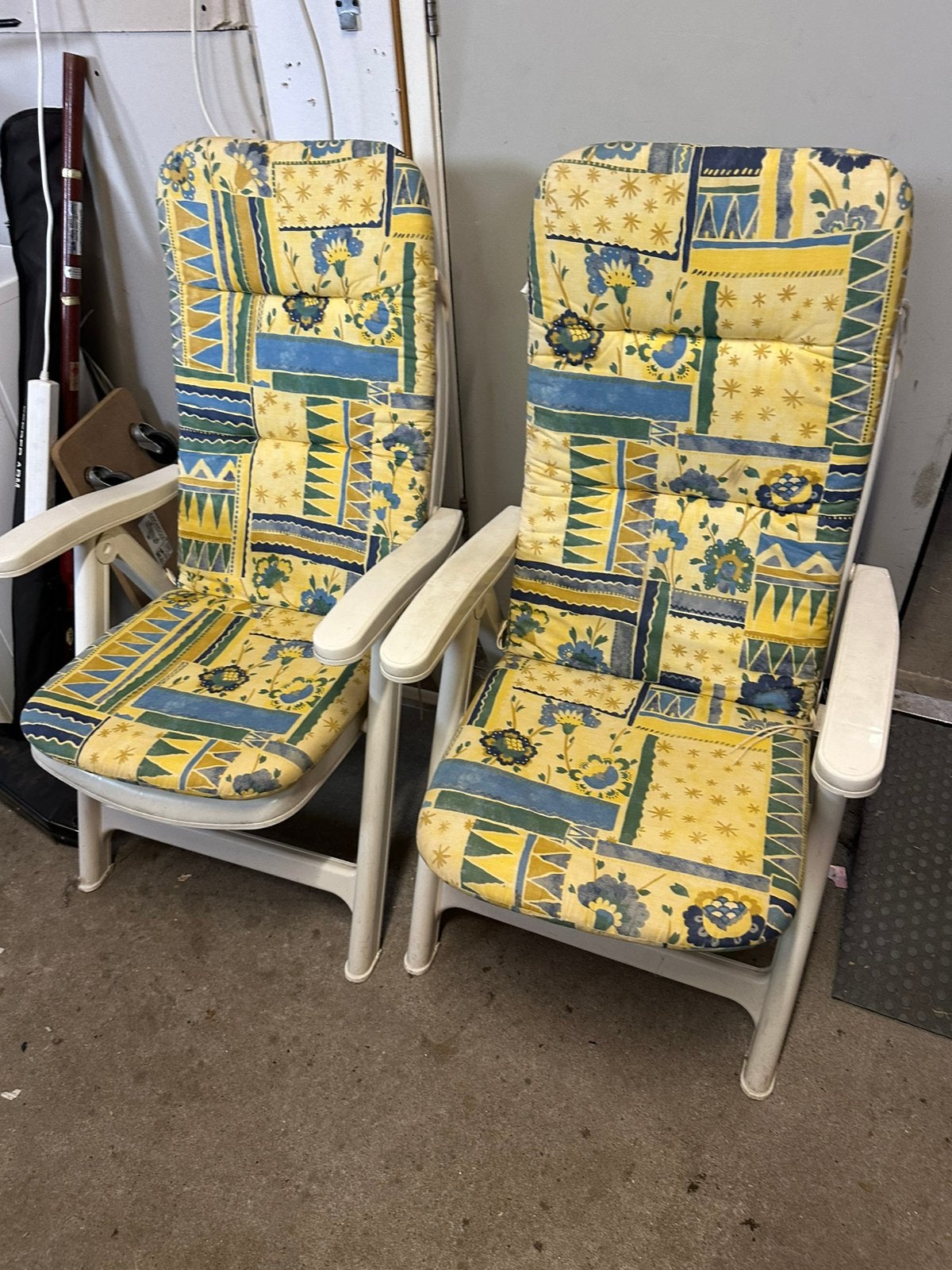 2 Hartman tuinstoelen met kussens, Kunststof, Zo goed als nieuw, X, C