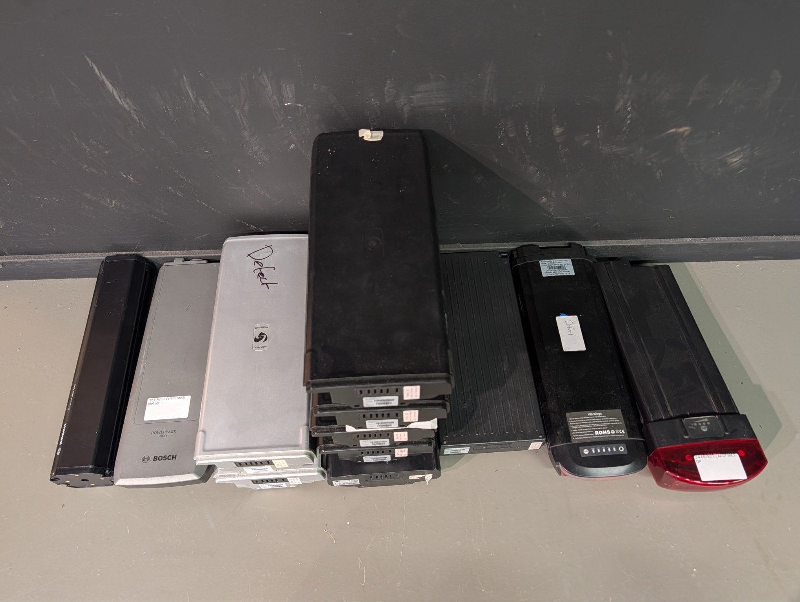 12x defecte accu Bosch/Emotion/Cortina, Fietsen en Brommers, Ophalen, Gebruikt, Gazelle