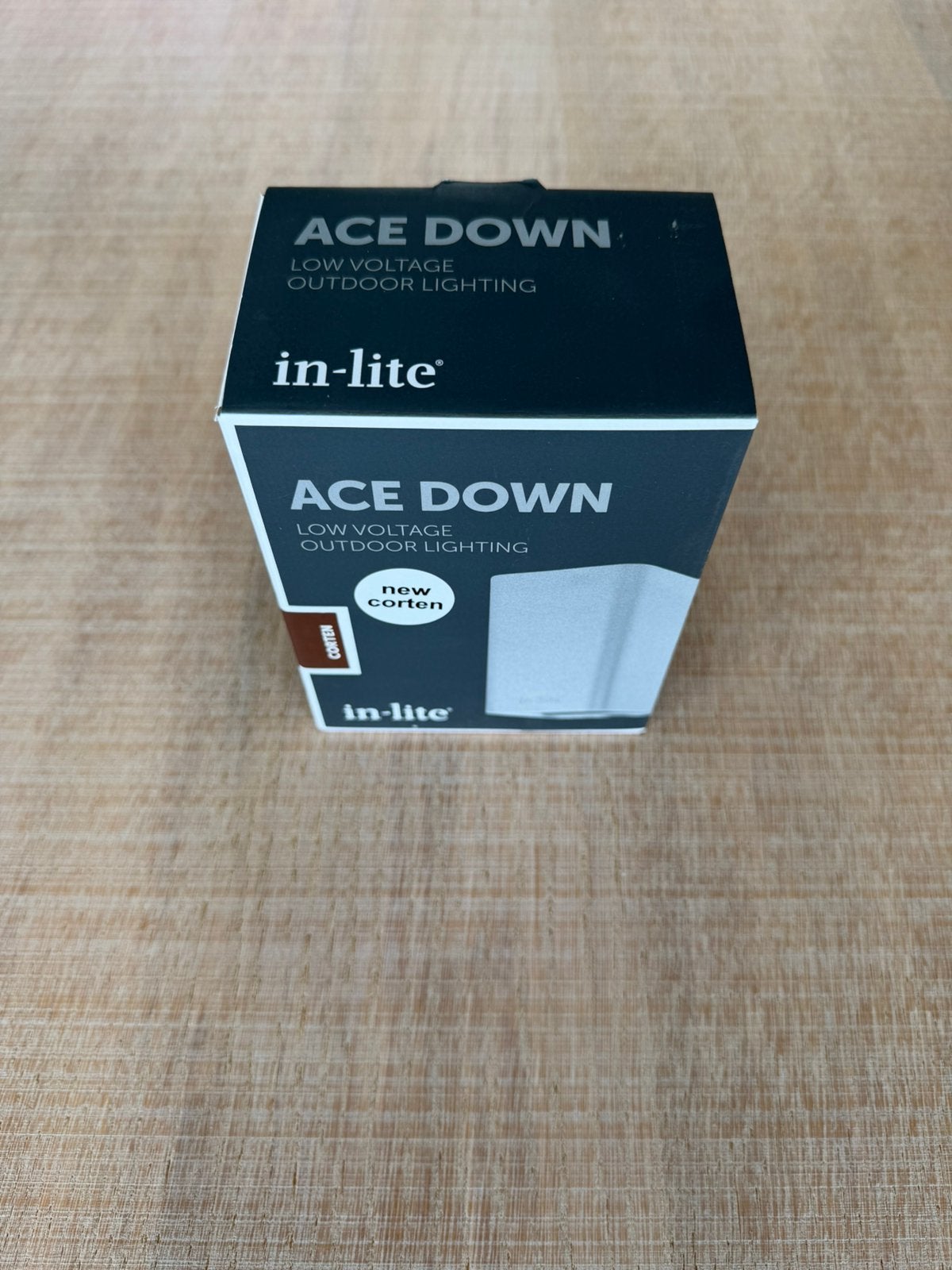 In-Lite Ace Down Corten Wandlamp - Nieuw, Ophalen of Verzenden, Nieuw, Wandlamp
