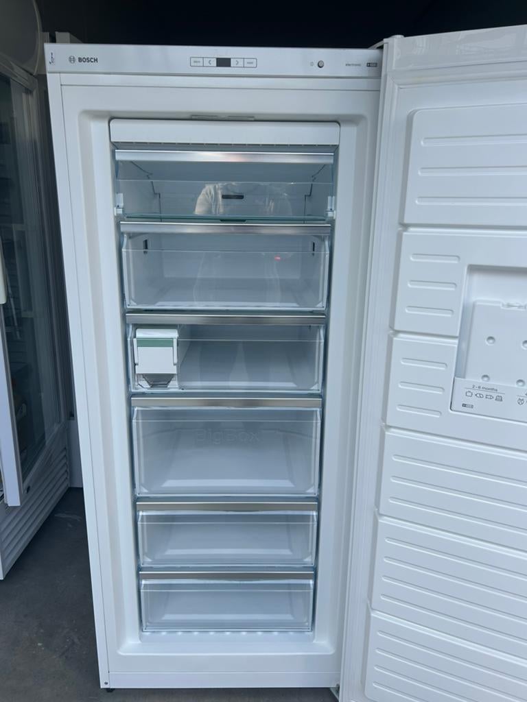 Bosch Nofrost vrieskast extra breed 160x70 lekker ruim, Witgoed en Apparatuur, Vriezers en Diepvrieskisten, Vrieskast, Zo goed als nieuw