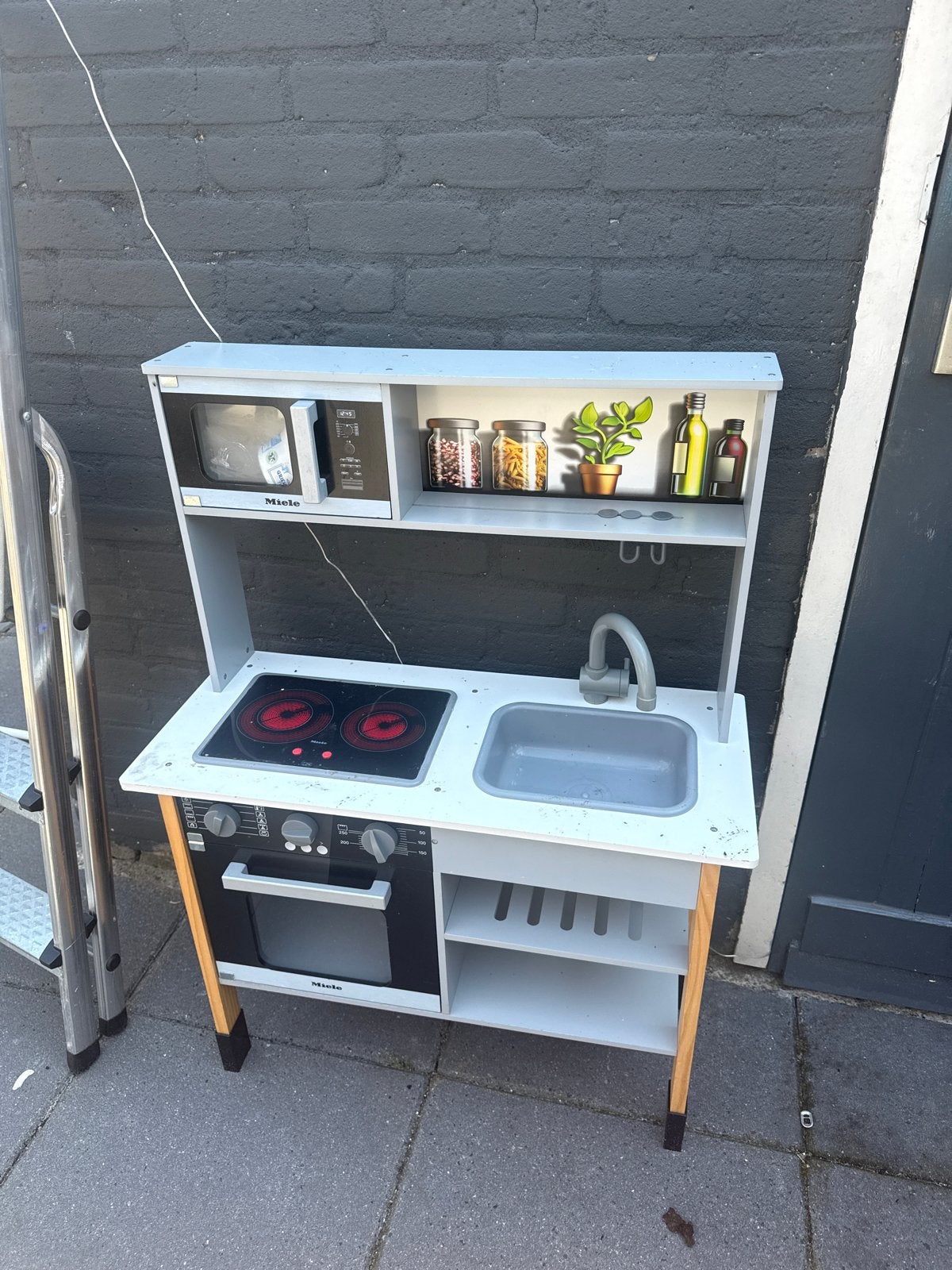 Miele Speelkeuken met magnetron en oven, Ophalen, Gebruikt, Hout, Speelkeuken
