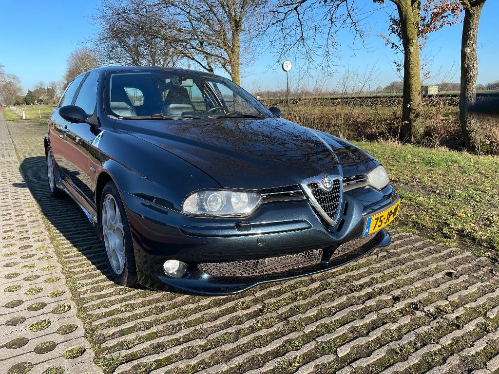 Alfa Romeo 156 3.2 V6 GTA Sportwagon 2002 Blauw Falco tuning, Auto's, Alfa Romeo, Voorwielaandrijving, Zwart, Stoelverwarming