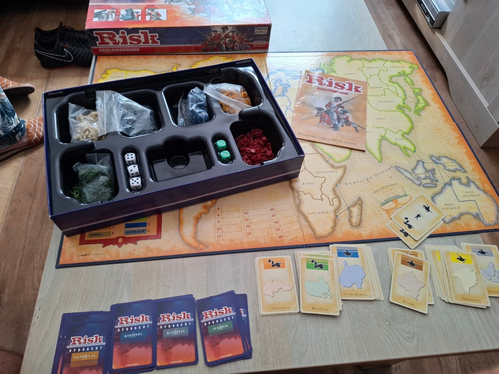 Risk Wereldooroverend Bordspel - Compleet en Goede Staat, Parker, Gebruikt, Vijf spelers of meer, 1027 Newport Ave, Pawtucket, RI 02861, USA