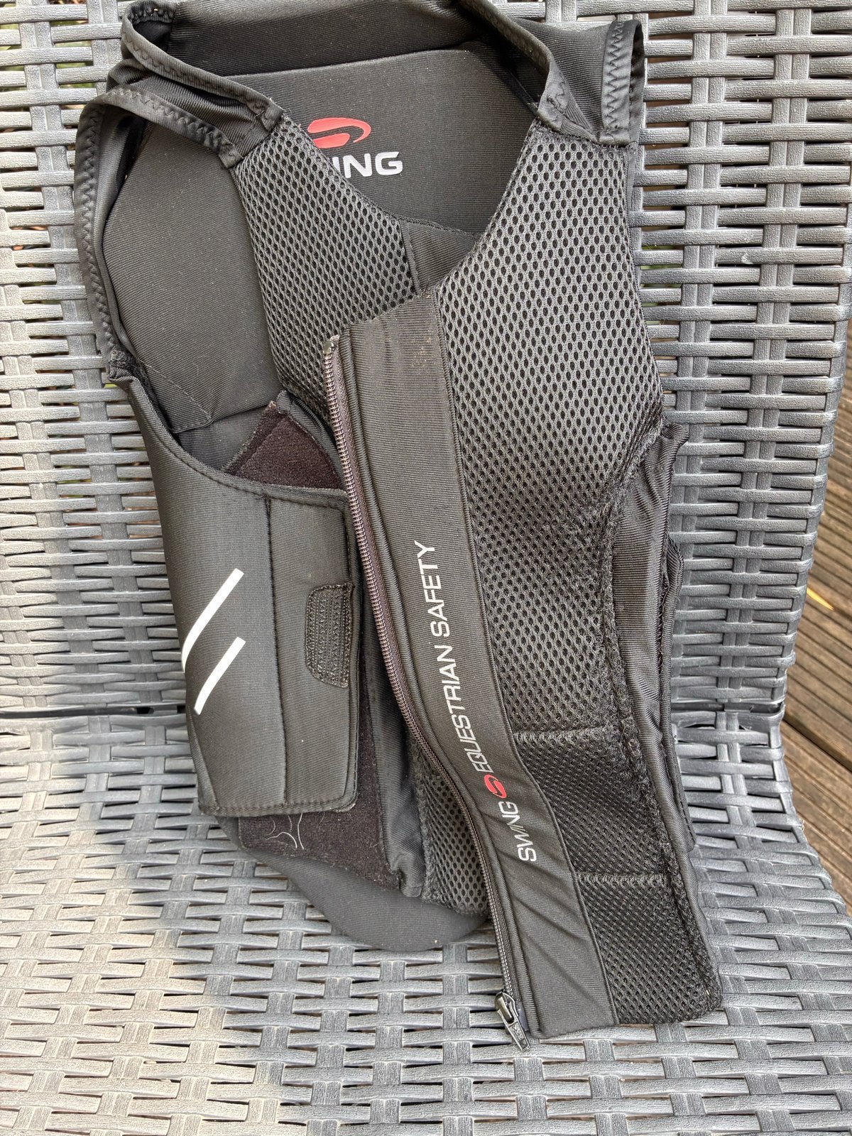 Body protector kind 12-14 jr, Ophalen of Verzenden, Zo goed als nieuw
