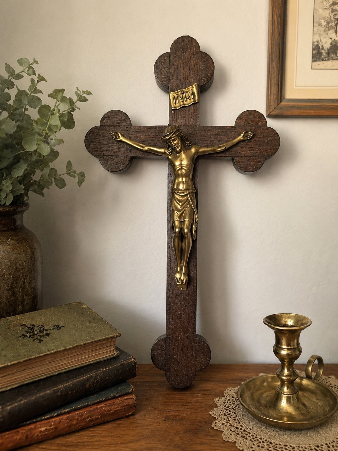 Houten wandcrucifix met messing corpus – +/- 36 cm, Ophalen of Verzenden