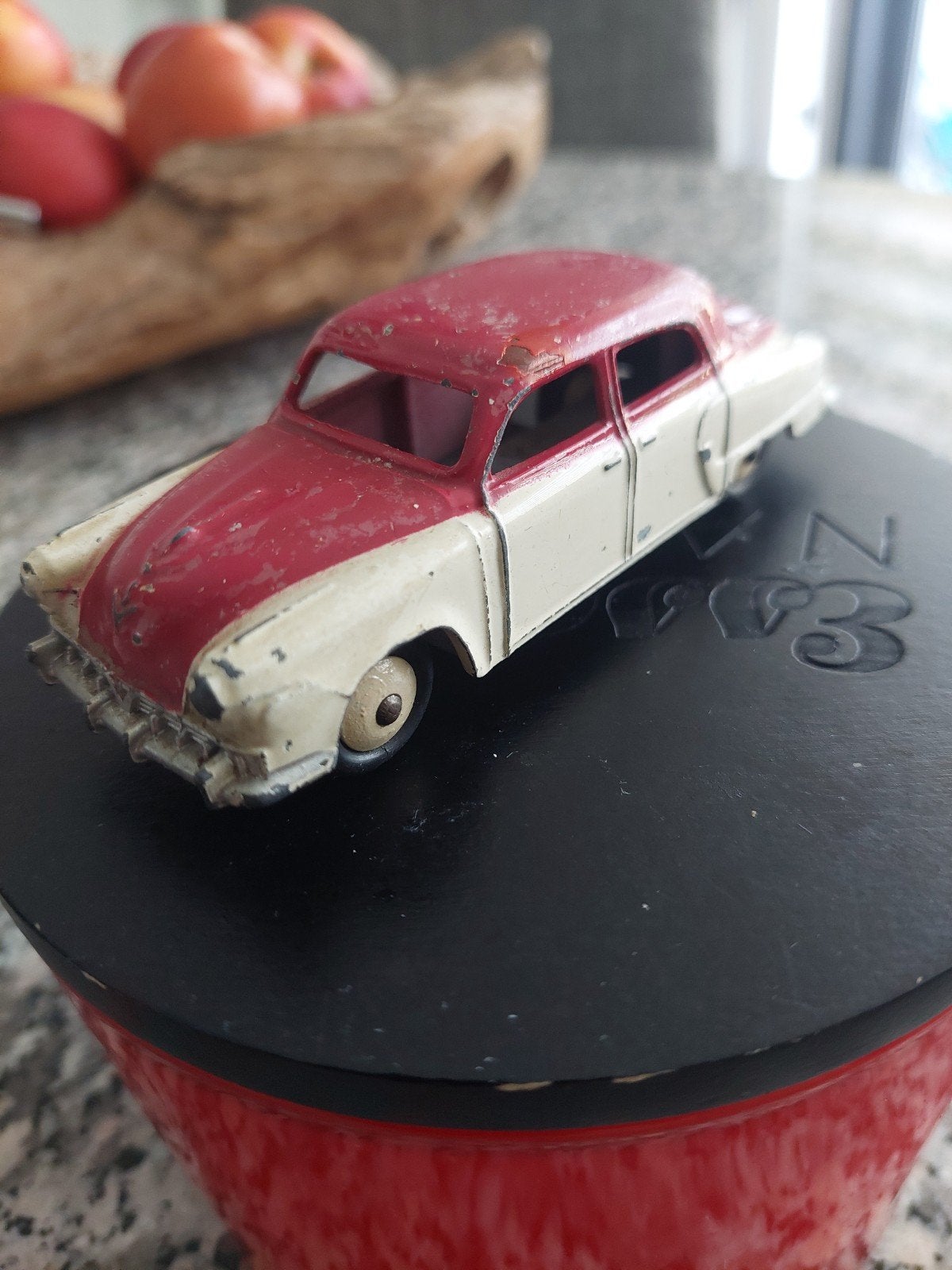 DINKY TOYS: STUDEBAKER  NO 172. OUDJE!, Hobby en Vrije tijd, Modelauto's | 1:43, Ophalen of Verzenden, Gebruikt, Auto, Dinky Toys