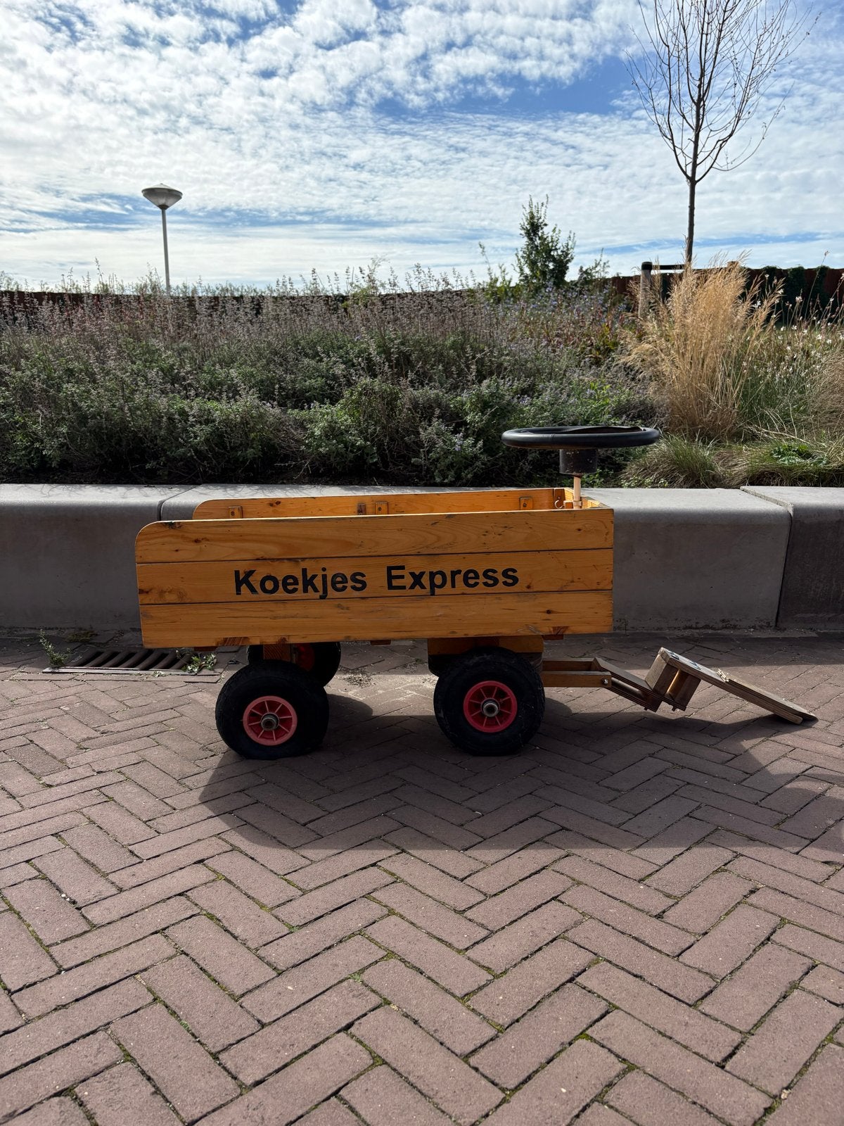 Houten bolderkar 'Koekjes Express', Ophalen, Gebruikt, Overige typen