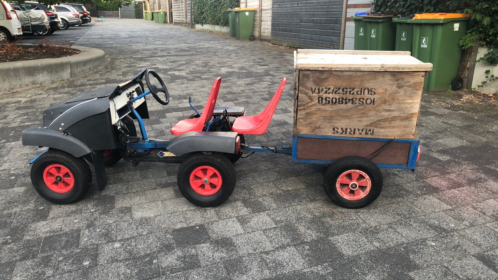 Skelter en aanhangwagen met verlichting, Ophalen, Gebruikt