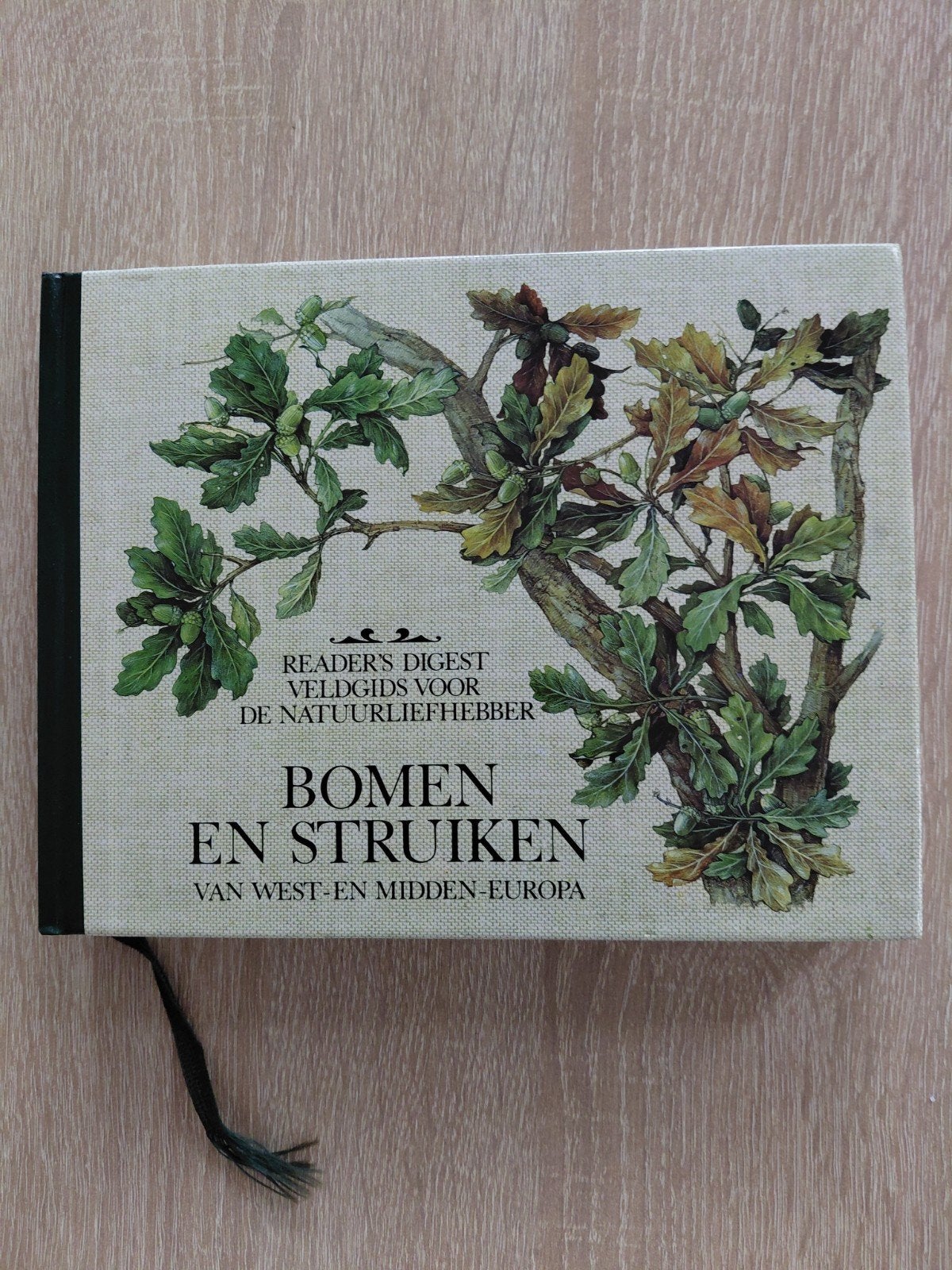 Reader's Digest Veldgids: Bomen en Struiken, Ophalen of Verzenden, Zo goed als nieuw, Bloemen, Planten en Bomen, Reader's Digest