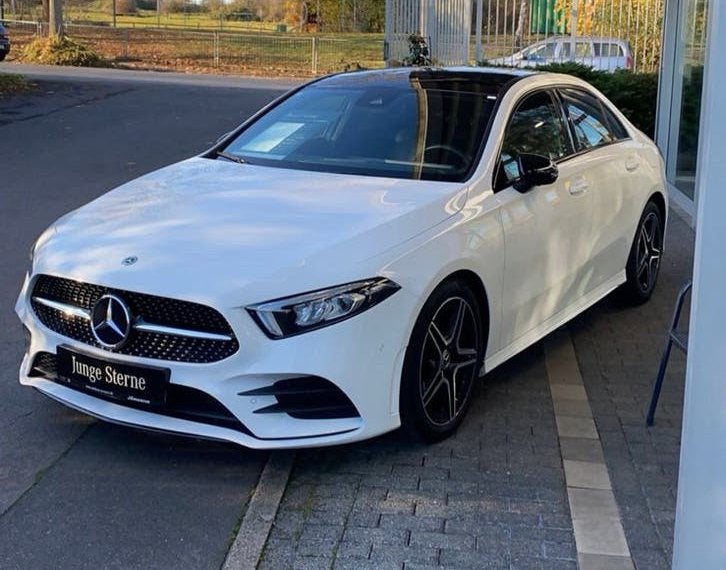 GALA AUTO-Mercedes Benz A klasse Limousine AMG/NIGHT EDITION, Overige uren, Overige niveaus, Vanaf 10 jaar, Overige vormen
