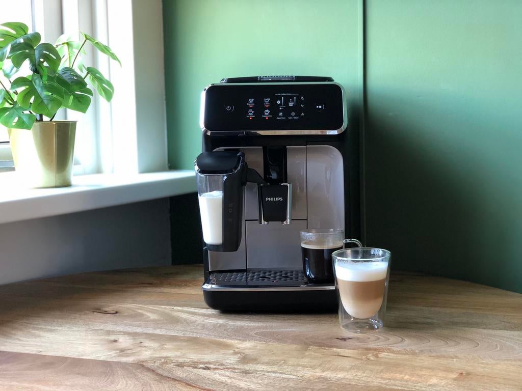 Nagekeken & Grondig Gereinigd - Philips LatteGo 2200 Series, Witgoed en Apparatuur, Koffiezetapparaten, Support@philips.com, Tussendiepen 4, 9206 AD Drachten, Nederland