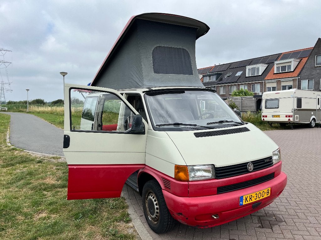 Volkswagen T4 TDI camperbus met slaaphefdak en zitslaapbank, Reservewiel, 4 tot 5 meter, Overige merken, 5 tot 6 meter