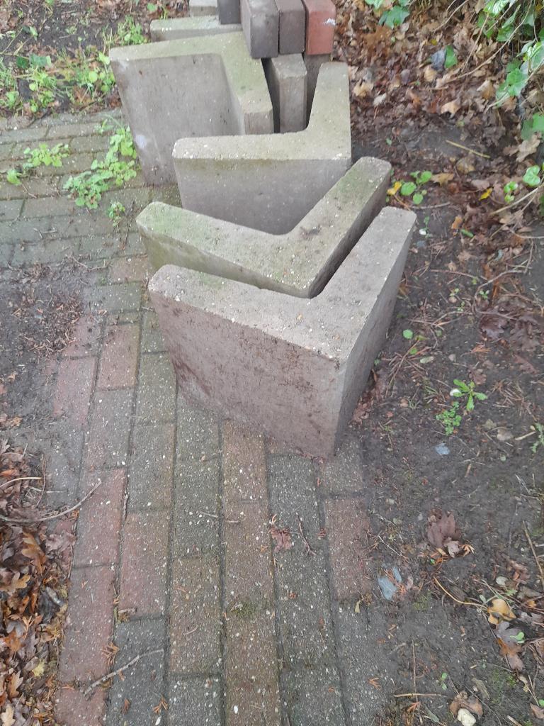 betonen L element, Tuin en Terras, Ophalen, Overige typen, Nieuw, Minder dan 5 m²