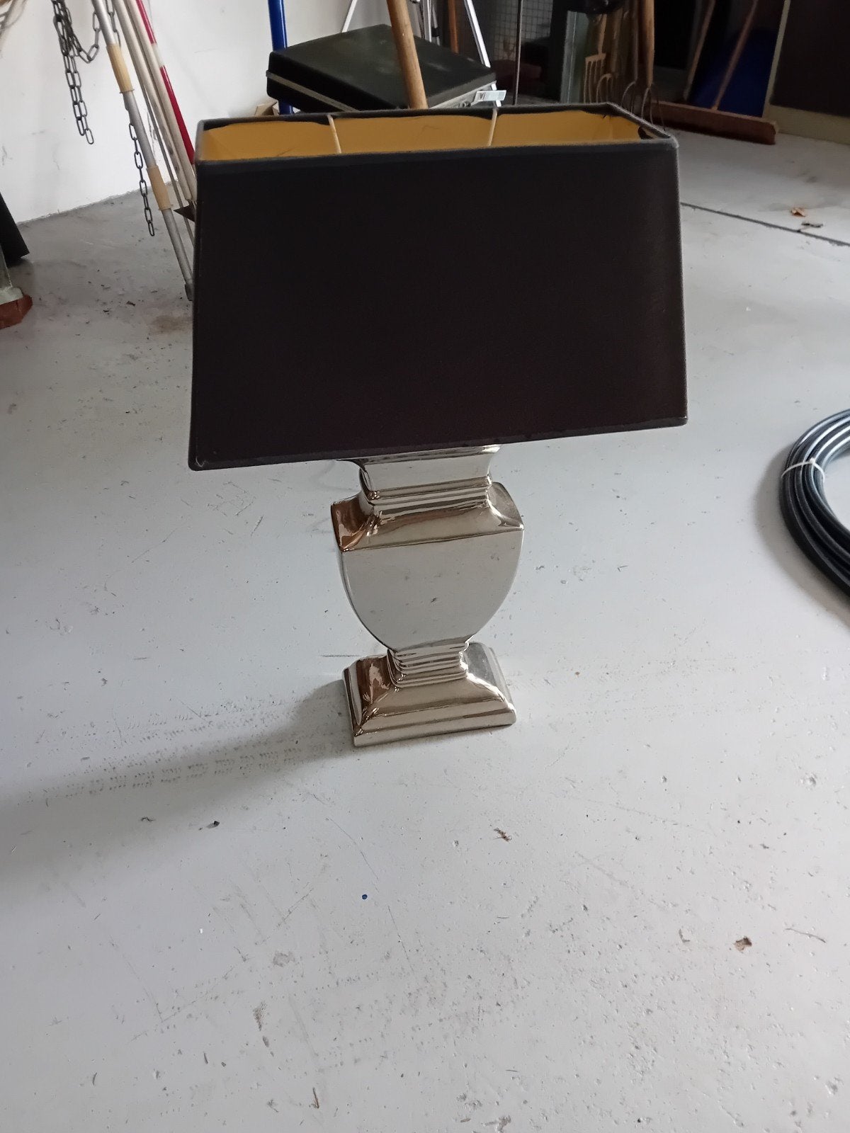 Te koop schemerlamp ongeveer 74cm hoog, Ophalen
