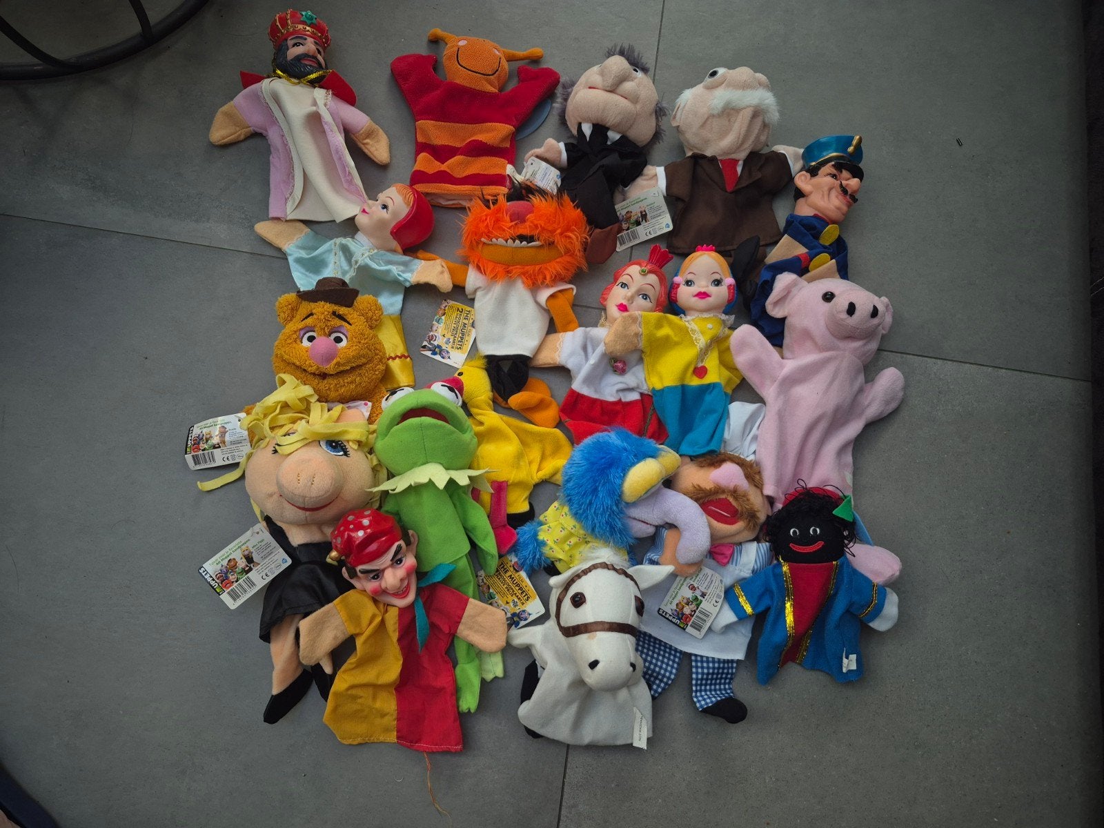 Grote collectie handpoppen Muppets zijn nieuw!, Ophalen of Verzenden, Jongen of Meisje
