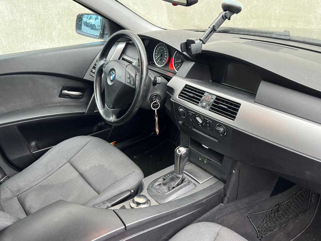 Leuke BMW 5-Serie 525i E60 Sedan Automaat 192PK Benzine/APK!, Automaat, 2000 kg, Bedrijf, Grijs