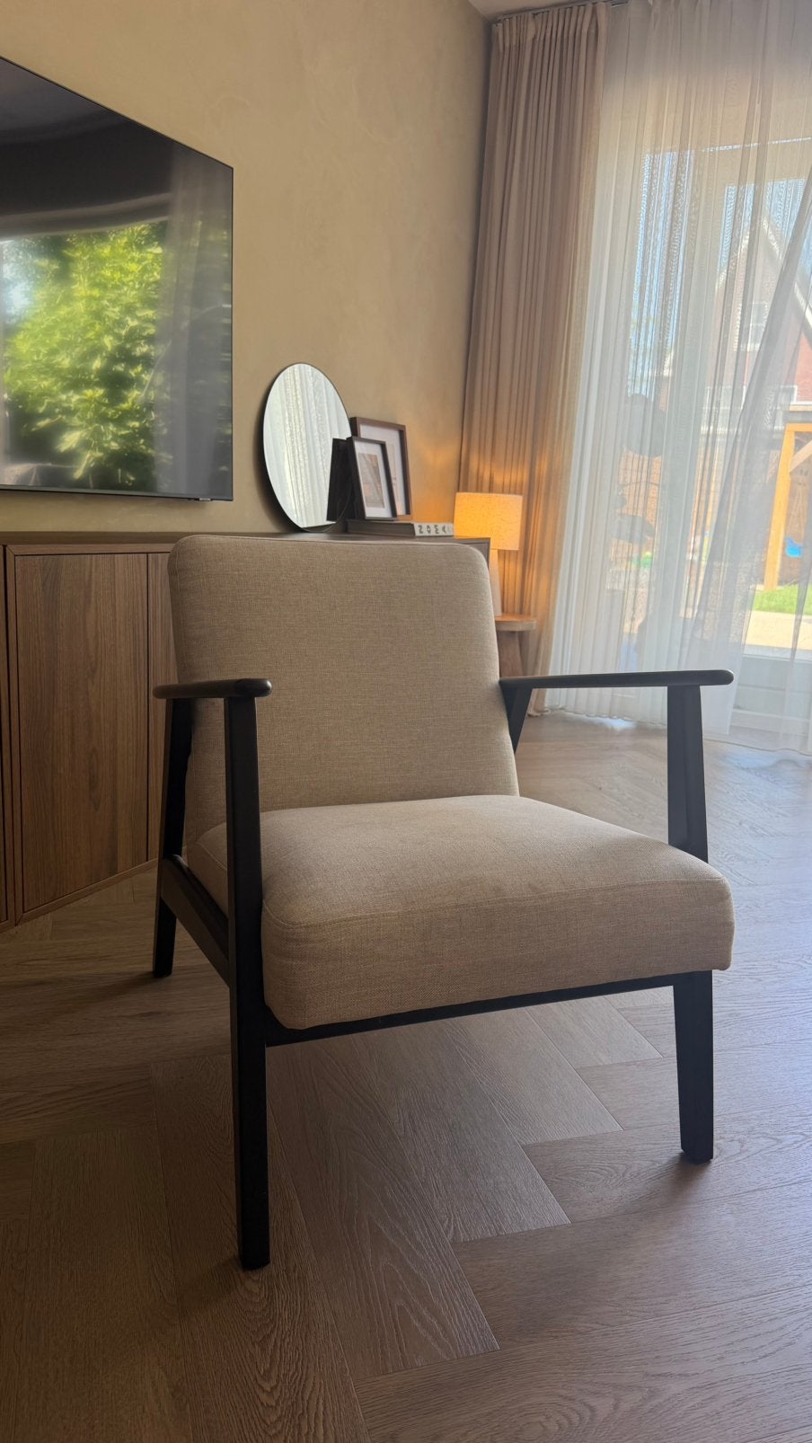 EKENÄSET fautauil ikea. Lichtbeige, zwartbruin hout, Huis en Inrichting, Fauteuils, Ophalen, Minder dan 75 cm, Zo goed als nieuw