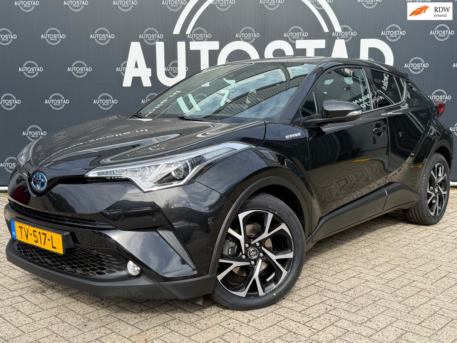 Toyota C-HR 1.8 Hybrid Active Automaat / NL-Auto / 2e Eigena, Auto's, Dealer onderhouden, Stof, 725 kg, 4 cilinders