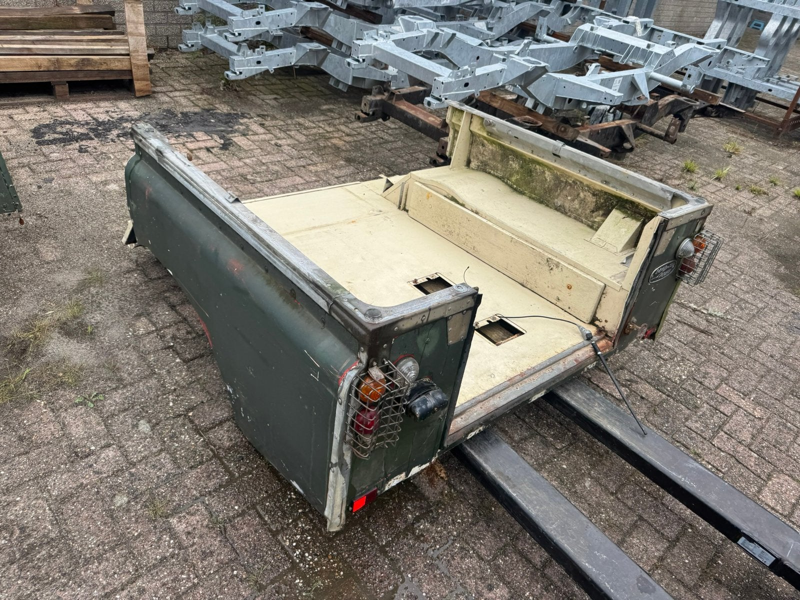 Land Rover series 109 stationwagon achterbak, Engeland, Achterklep, Voor, Info@yellowtradingcompany.com