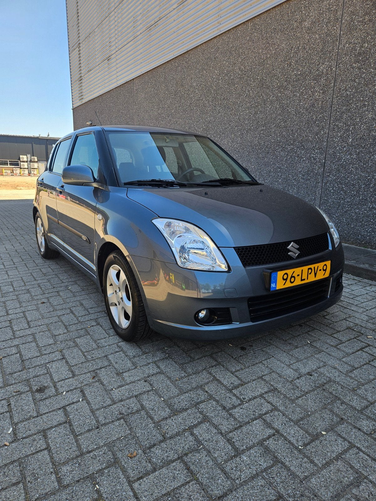 Suzuki Swift 1.3 5DRS 2007 Grijs airco, Voorwielaandrijving, Stof, 40 €/maand, Zwart