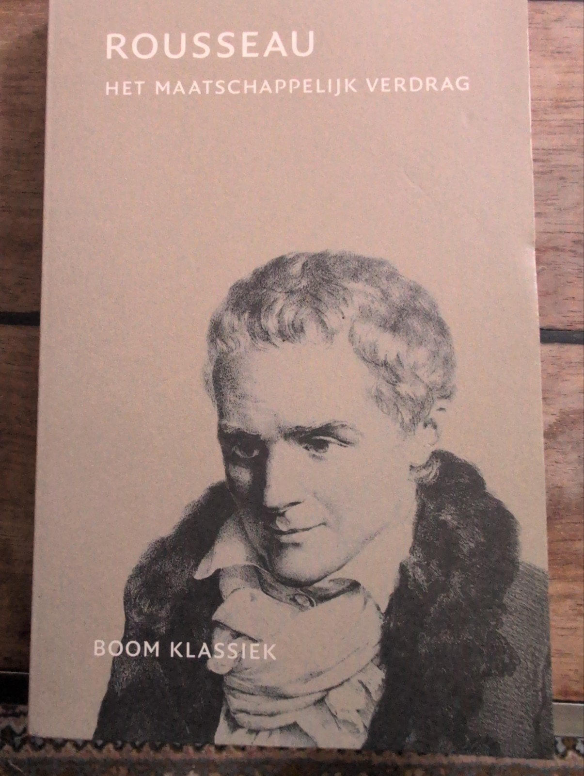 Rousseau - Het Maatschappelijk Verdrag, Boeken, Ophalen of Verzenden, Gelezen, Jean-Jacques Rousseau, Nederland