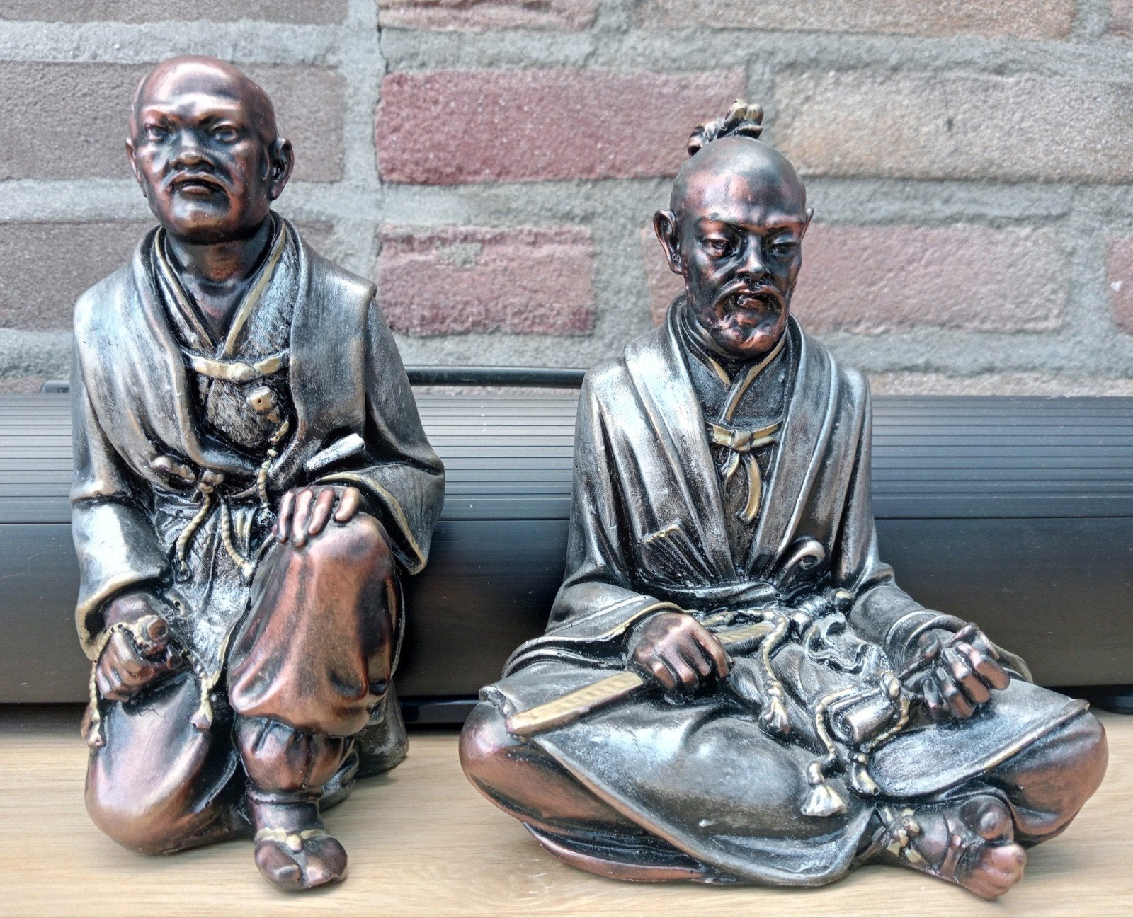 2 Japanse beelden17,5cm + 18cm, Ophalen