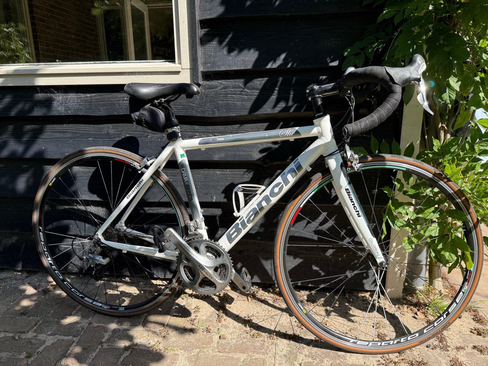 Bianchi Dama Bianca She, reparto corse racefiets -  50cm, 28 inch, Gebruikt, Velgrem, Aluminium