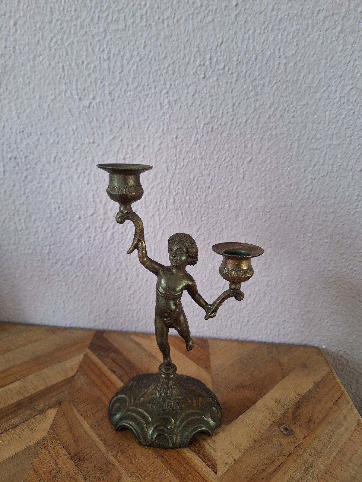 Antieke bronzen kandelaar met cherubijn, Ophalen, Koper of Brons
