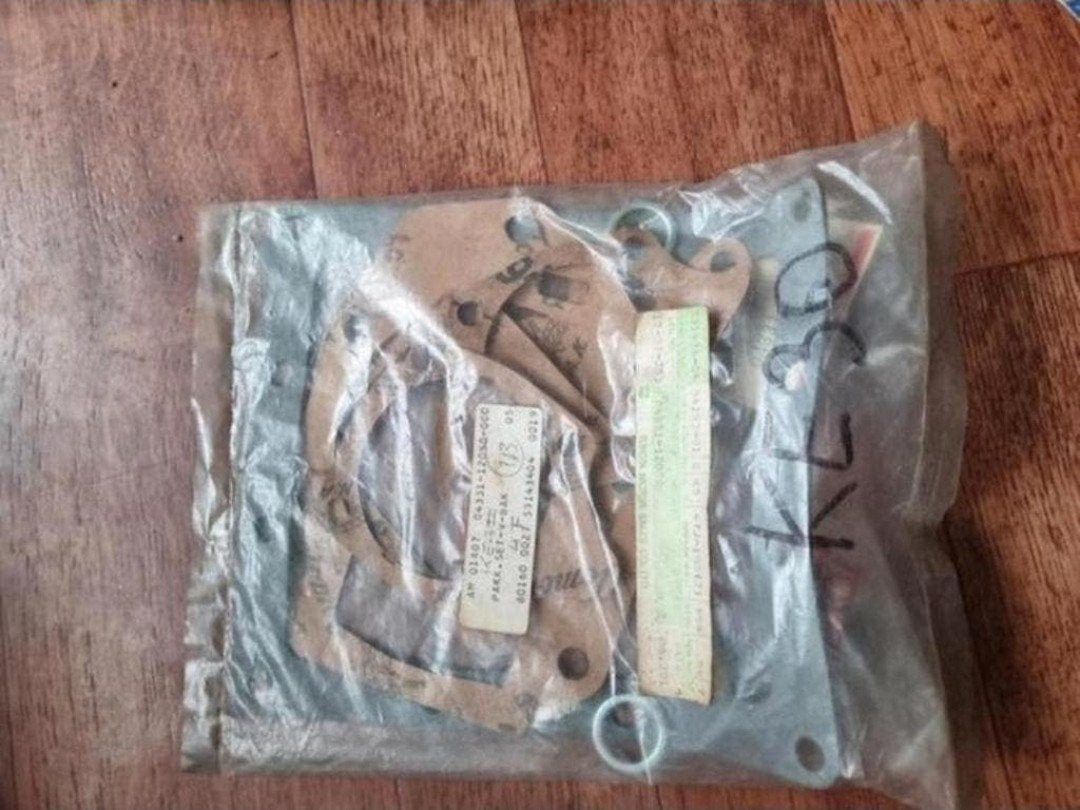 versnellingsbak compleet pakking Toyota corolla ke30 €75,00, Ophalen of Verzenden