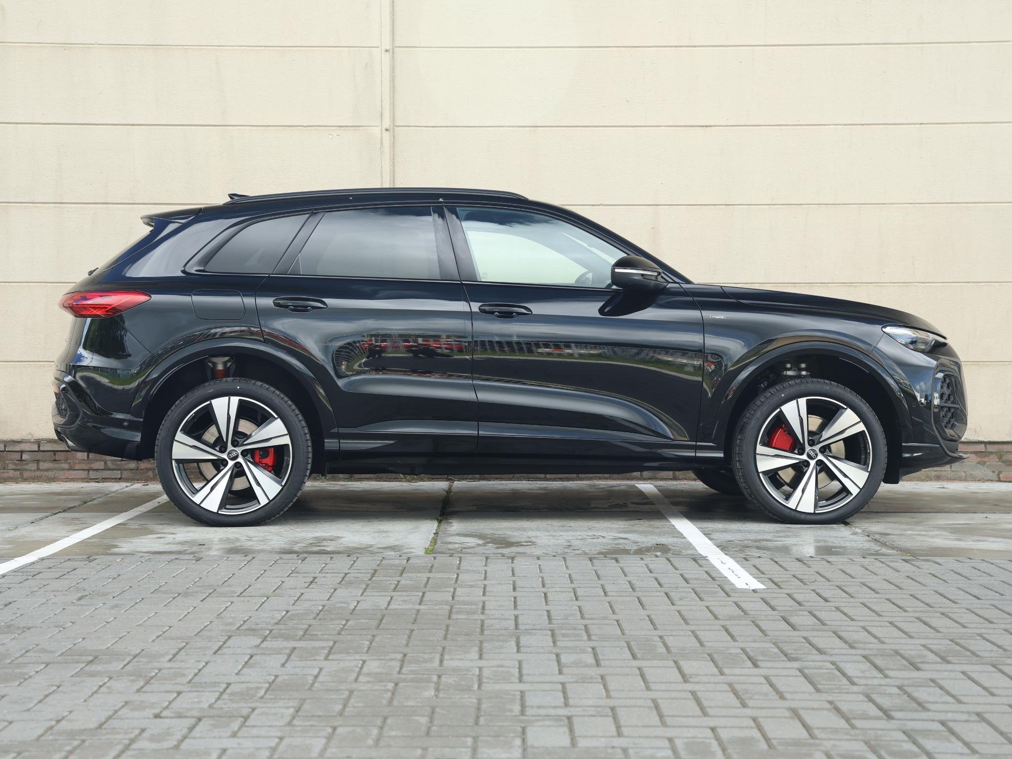 Audi Q5 S edition Competition e-hybrid 270 kW / 367 PK | Pan, Auto's, Automaat, 4 cilinders, 150 min, Bedrijf