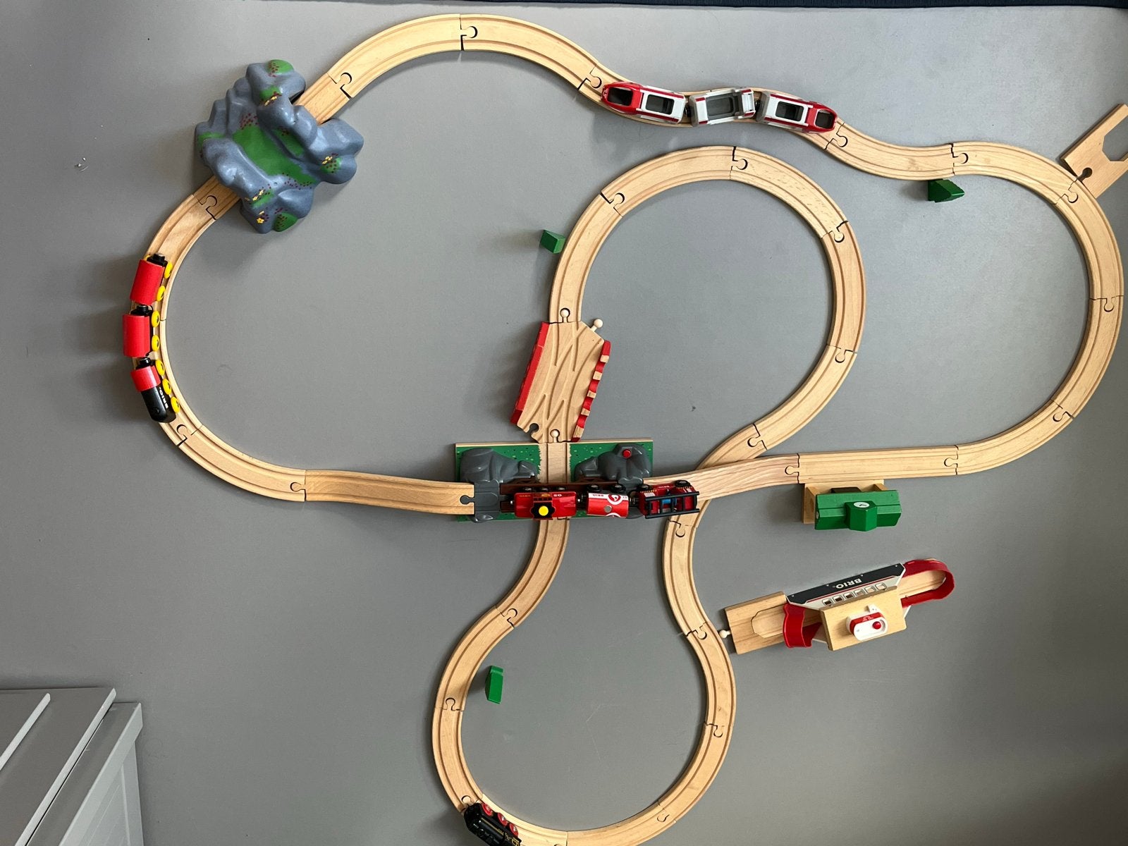 Grote Brio Treinset met treinen, rails en accessoires, Ophalen of Verzenden, Gebruikt, Rij- of Hobbelspeelgoed