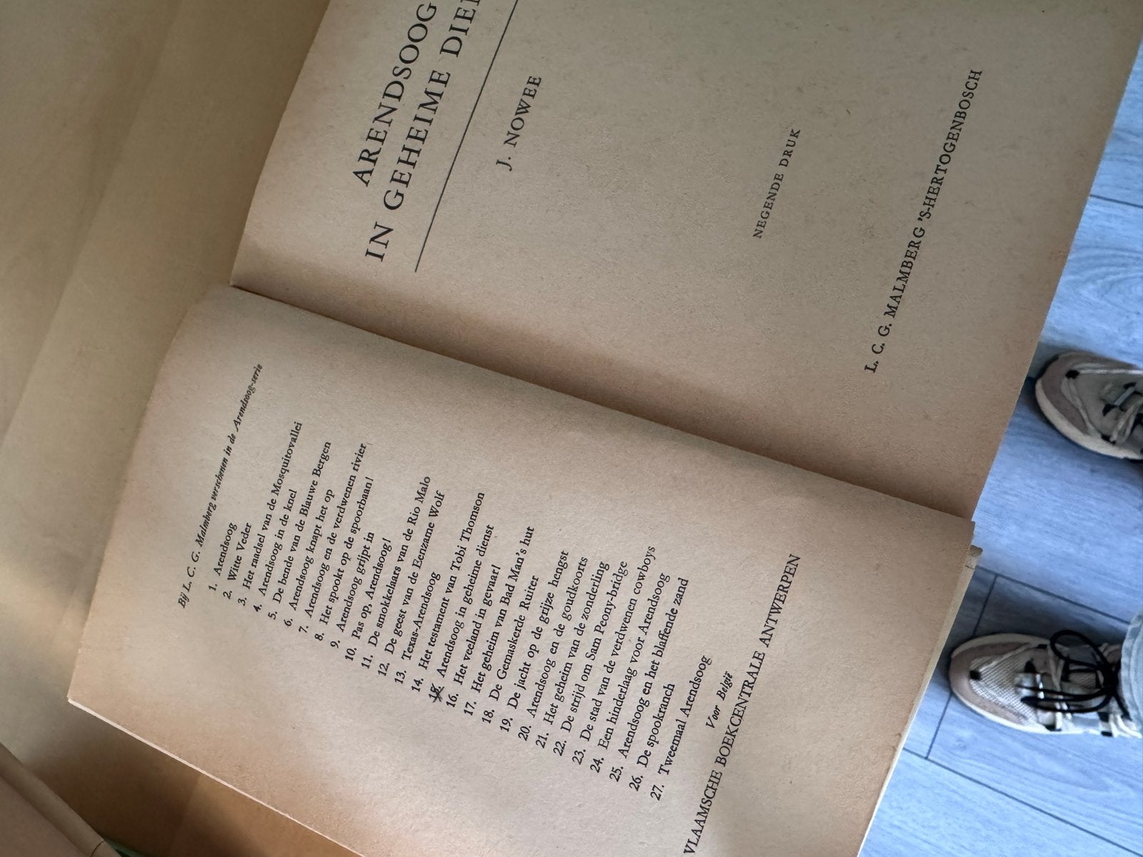 Arendsoog boeken serie 1 t/m 15 + 29, diverse drukken, Boeken, Ophalen of Verzenden, Gelezen
