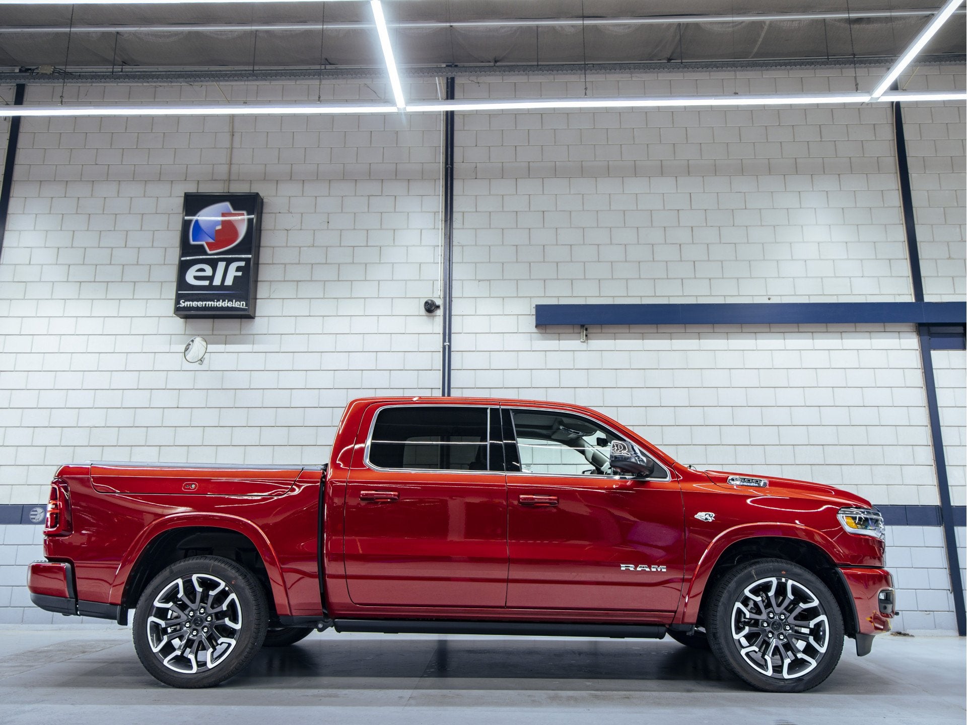 Dodge Ram 1500 Longhorn | 2026 | Molten Red Pearl (bj 2026), Auto's, Automaat, Bedrijf, Nieuw, RAM 1500