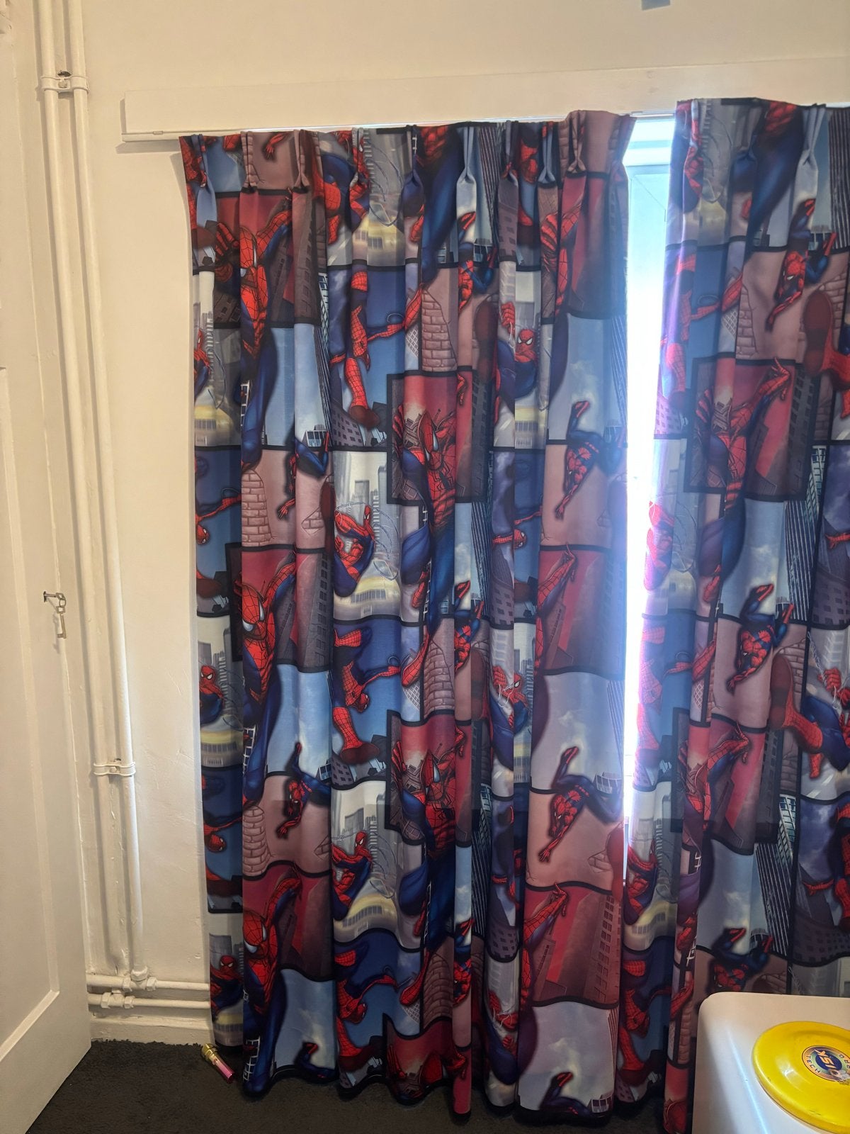 2x Spider-Man Gordijnen - 95x182 cm voor Kinderkamer, Ophalen of Verzenden, Gebruikt, Blauw