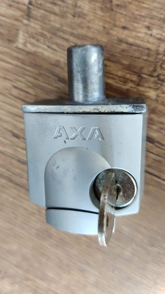 AXA oplegslot raamslot veiligheidsslot slot 312 + 1 sleutel, Ophalen of Verzenden, Zo goed als nieuw