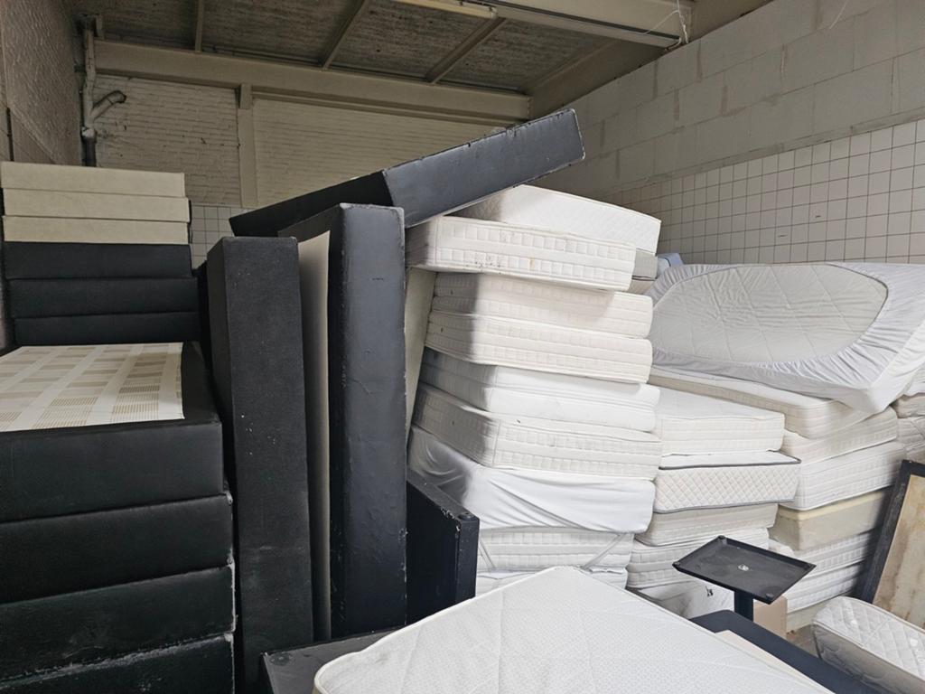 Diverse matrassen en boxspring bedden te koop, Gebruikt, Tweepersoons, Ophalen of Verzenden, Overige maten