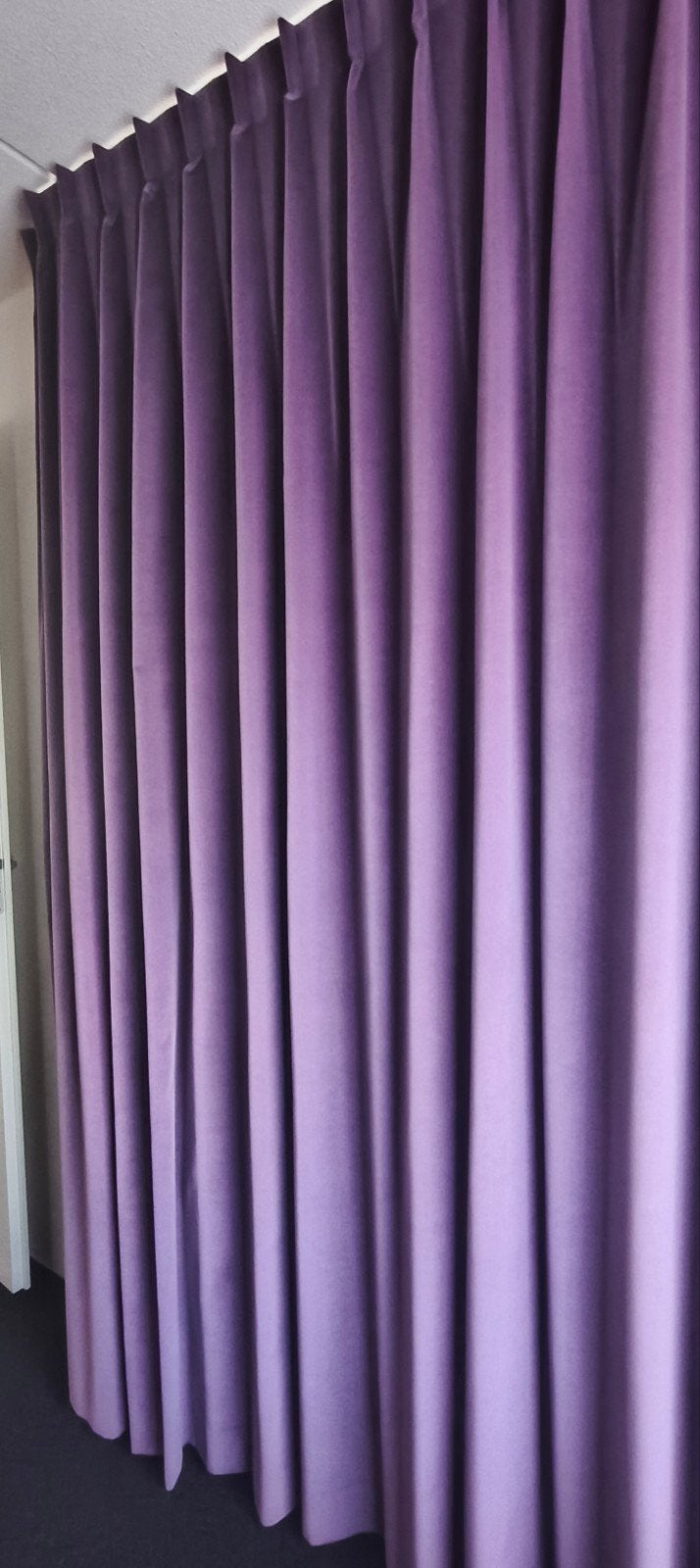 Overgordijnen lichtdicht - Lavendel, Ophalen, Fluweel, Paars, Zo goed als nieuw