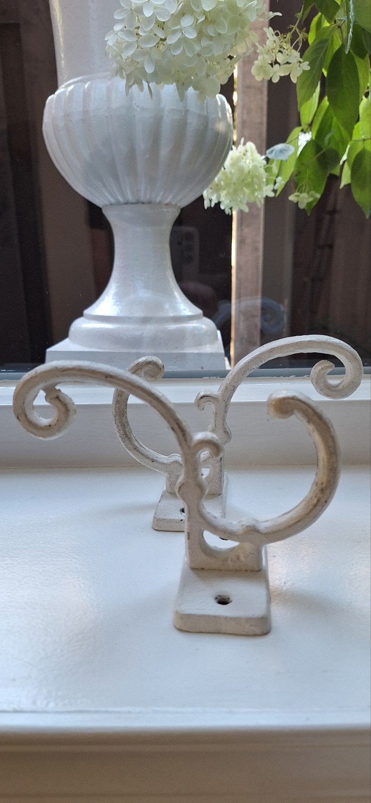 2 leuke witte ijzeren haken, Ophalen, Metaal, Wandhaken, Minder dan 100 cm
