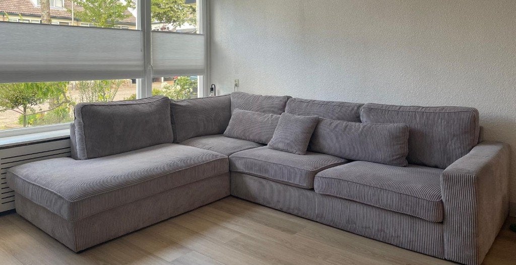 Hoekbank grijze ribcord 300 x 250 cm, Huis en Inrichting, Banken | Bankstellen, Ophalen, 250 tot 300 cm, Hoekbank, Zo goed als nieuw