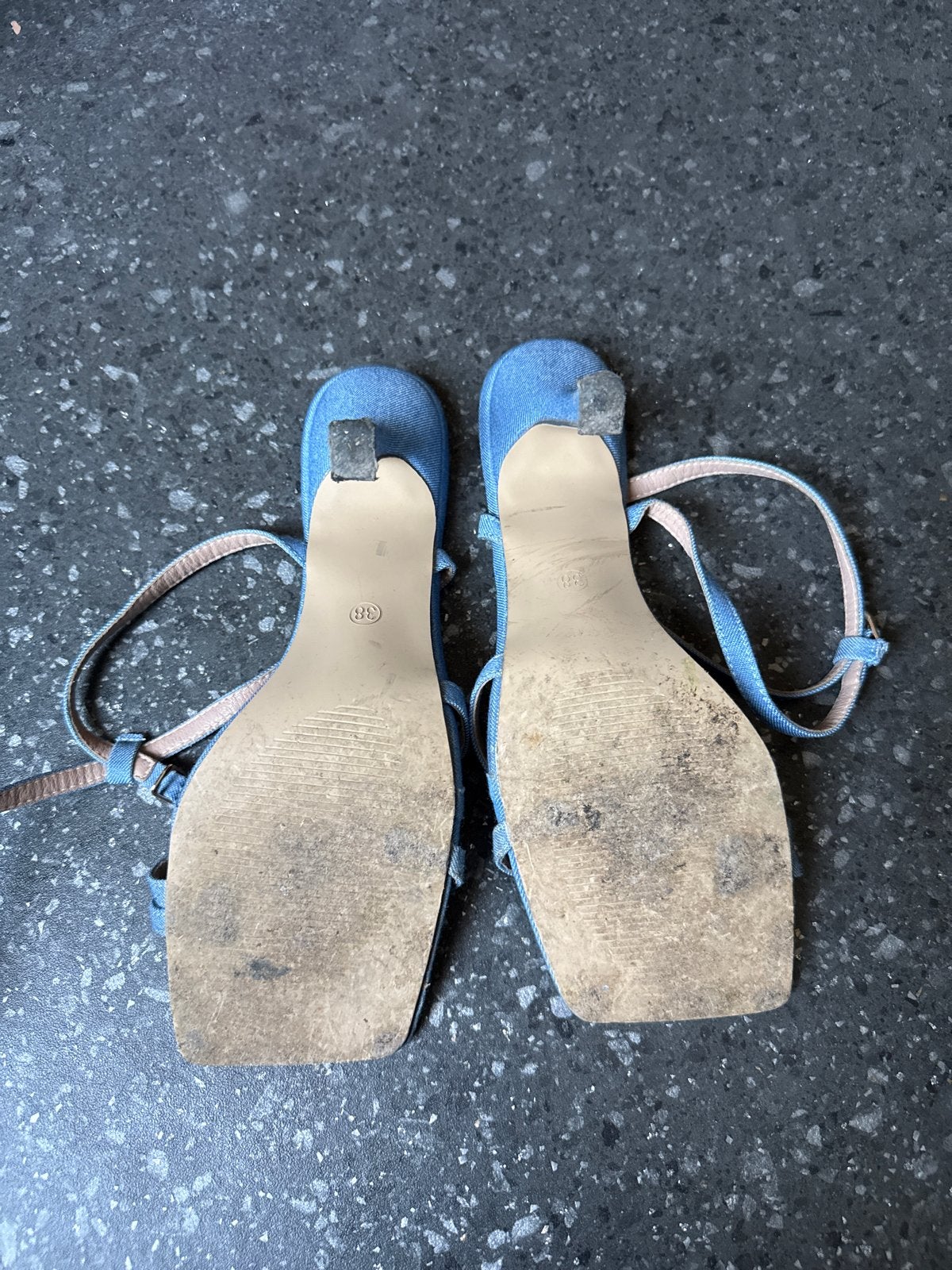 Gedragen hakken maat 38, Verzenden, Gedragen, Blauw, Pumps