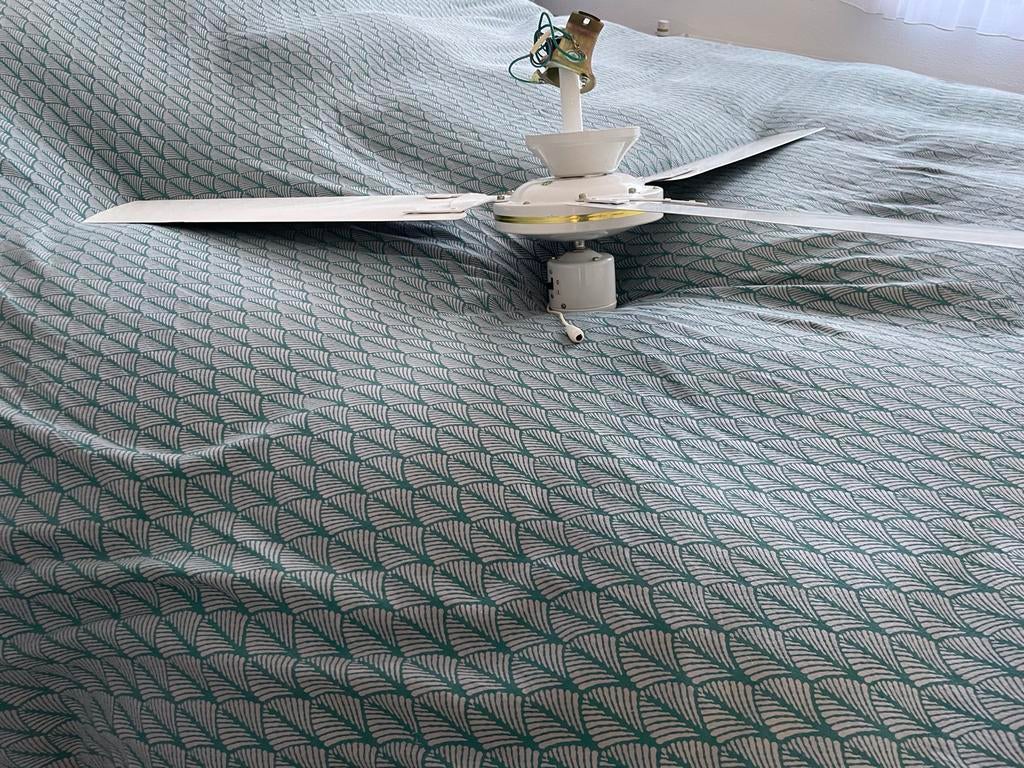 Witte plafondventilator met 3 bladen, Witgoed en Apparatuur, Ventilatoren, Gebruikt, Plafondventilator, Ophalen