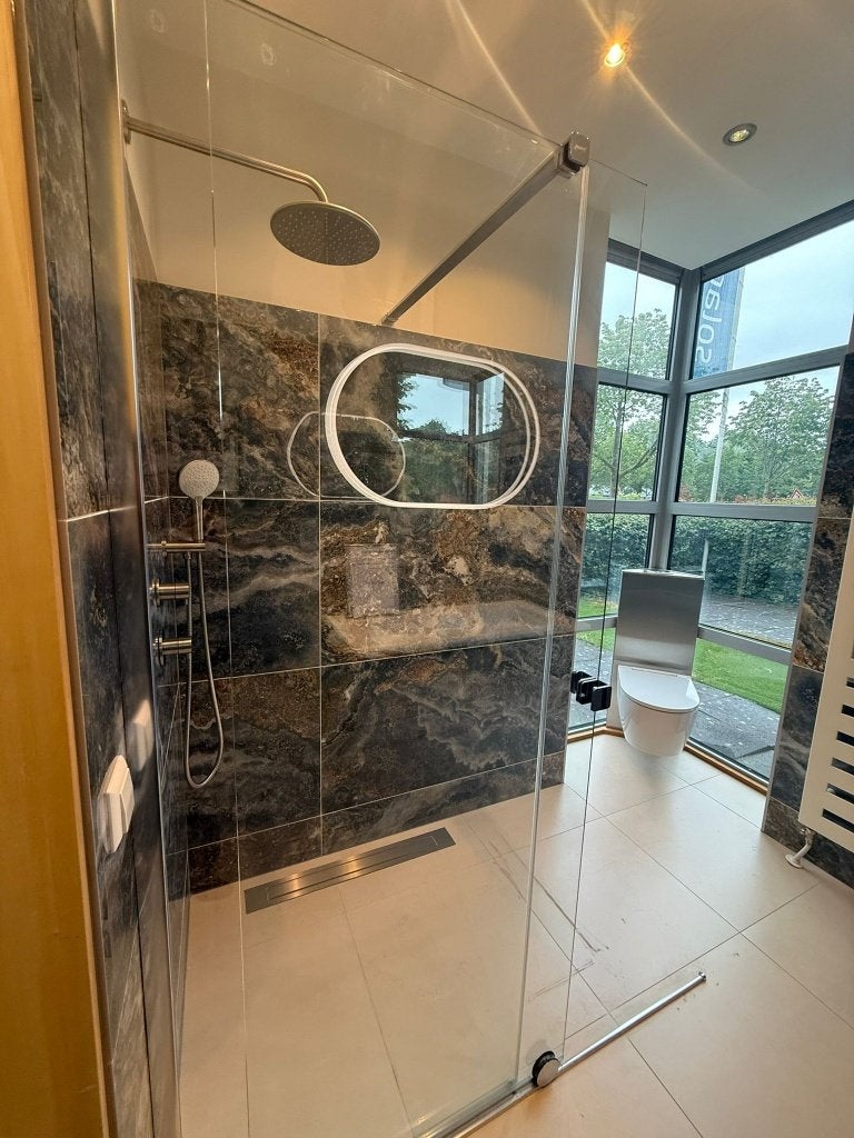 Hüppe Xtensa Pure Inloopdouche 140 x 200 cm, Doe-het-zelf en Verbouw, Ophalen, Nieuw, Glas, Douche