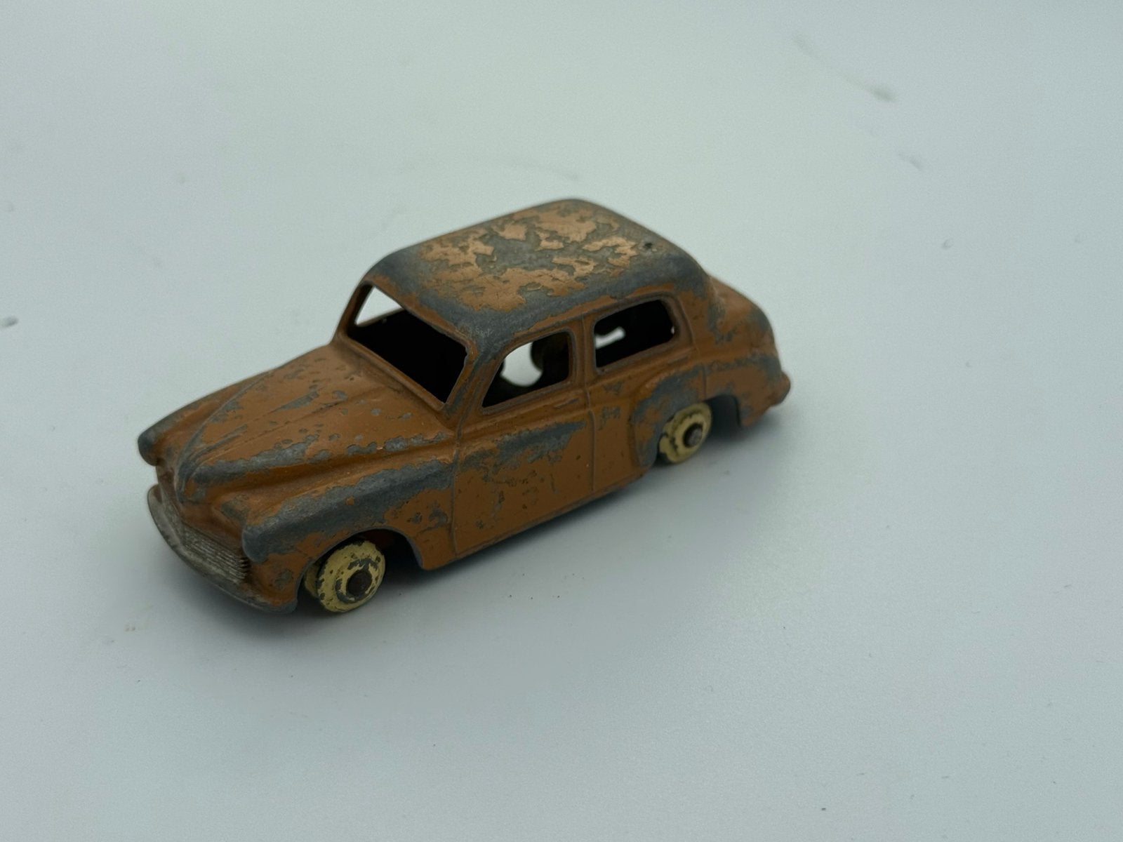 Dinky Toys Hillman Minx, Ophalen of Verzenden, Zo goed als nieuw, Auto, Dinky Toys