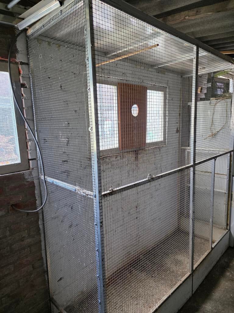 Volière binnen/ buiten, Dieren en Toebehoren, Vogels | Hokken en Kooien, Ophalen, Gebruikt, Aluminium, Volière