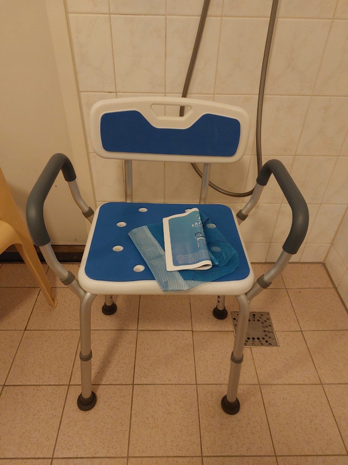 Douche stoel met rugleuning, Diversen, Ophalen, Zo goed als nieuw