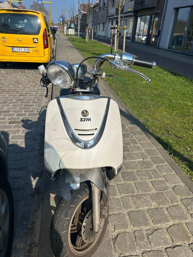 SYM Allo scooter - Belgisch kenteken, voor export/onderdelen, Ophalen, Gebruikt, Maximaal 45 km/u, Allo