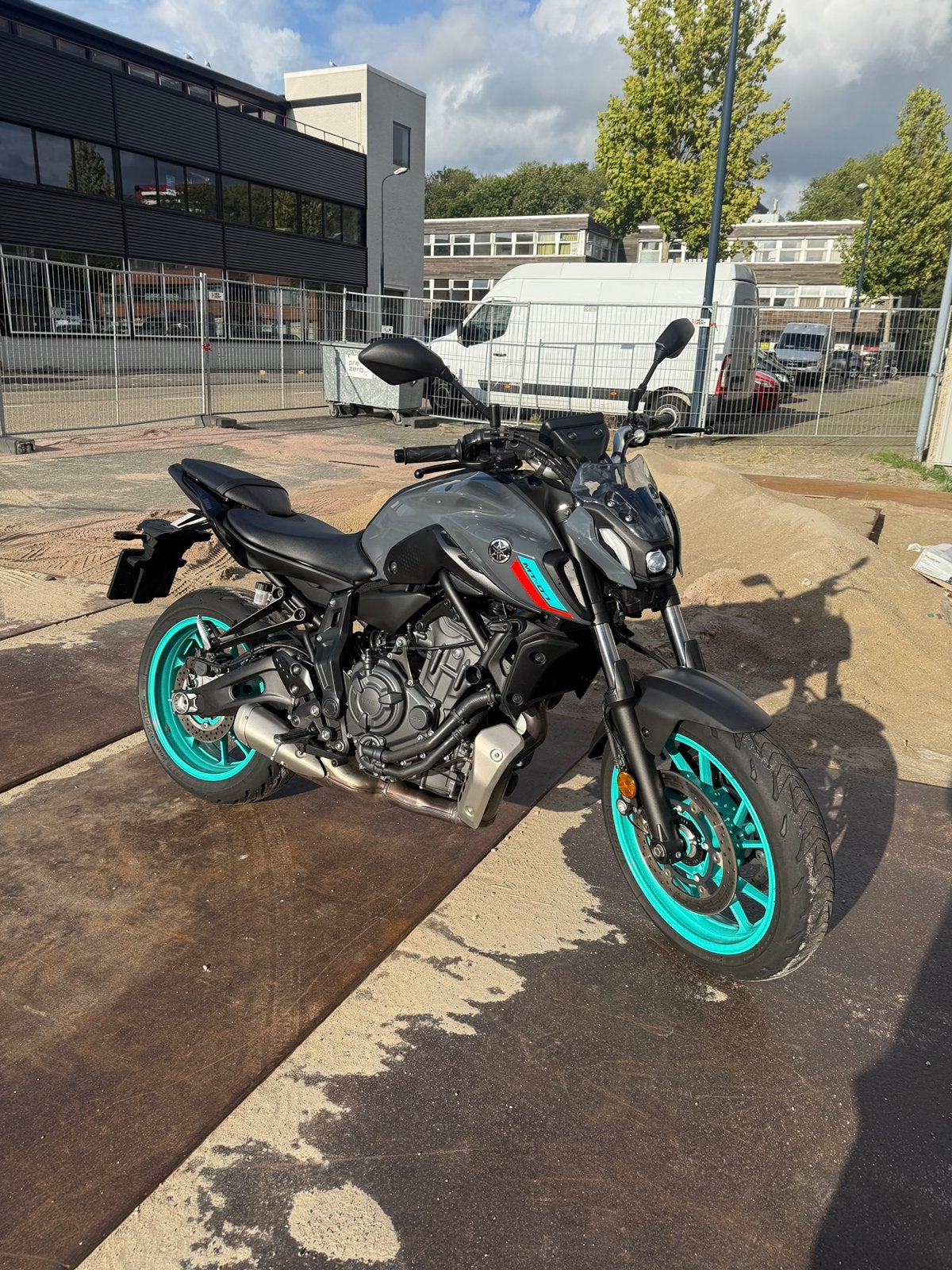 Yamaha MT-07 2024 Ice Fluo NIEUWSTAAT!!! 35kw A2, Particulier, Naked bike